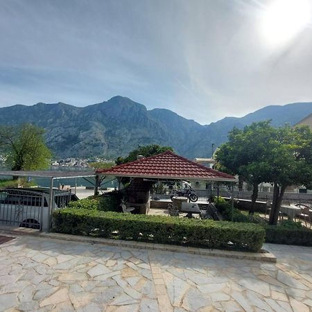 Sunset Kotor Apartment Muo Exterior photo
